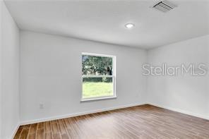 Building Photo - 211 Denton Ave