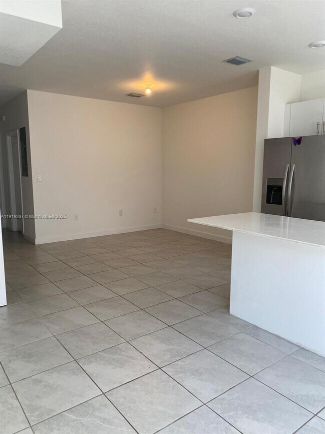 Building Photo - 12914 SW 232nd Ln