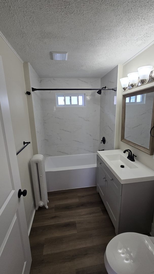 Building Photo - 48-50 Putnam St