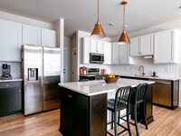 Building Photo - 3446 Carlton St