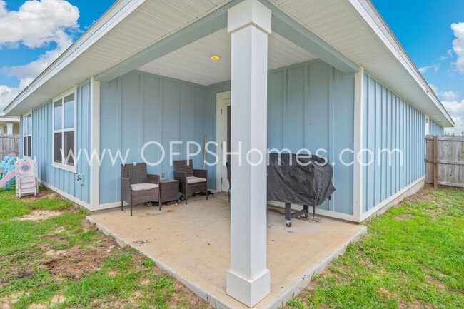 Building Photo - 863 Otto Loop
