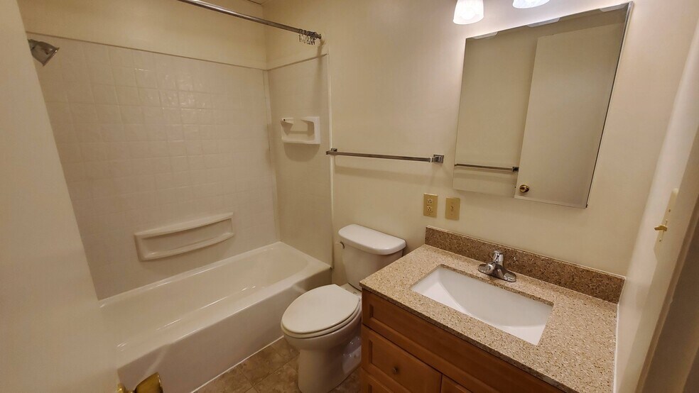 Williamsport PA Apartments 938 Sheridan St Williamsport PA 17701