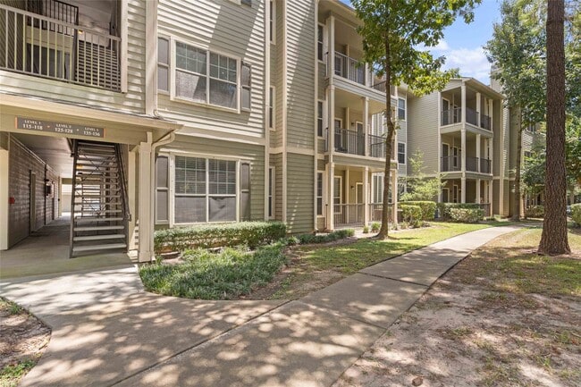 Building Photo - 2400 Spring Rain Dr