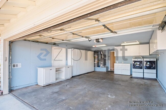 Building Photo - 2758 Croft Dr