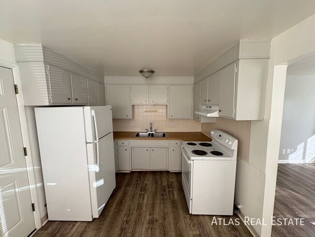 Building Photo - 4580 Everett Ct
