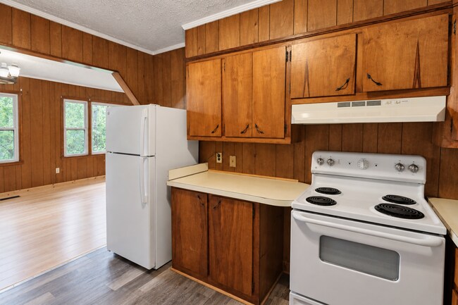 Building Photo - 297 Anderson Ln