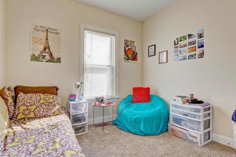 Building Photo - 30 Hillside St