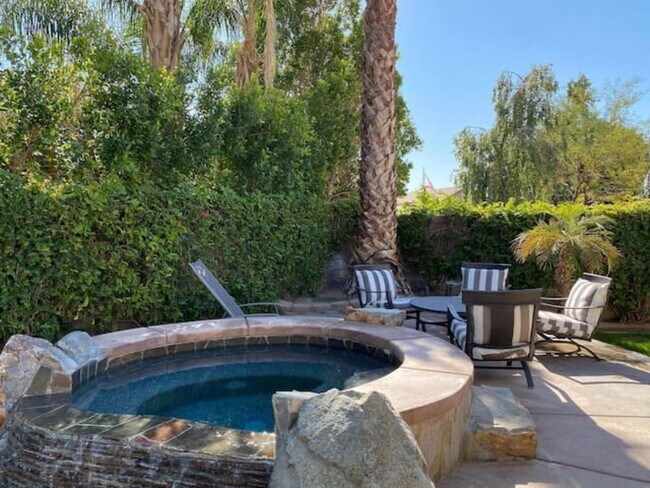 Building Photo - 44700 Calle Placido