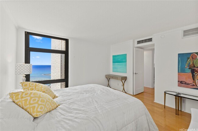 Building Photo - 1650 Ala Moana Blvd