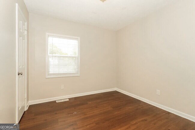 Building Photo - 5224 Brough Ln