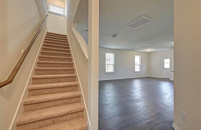 Building Photo - 1623 Avocet Way