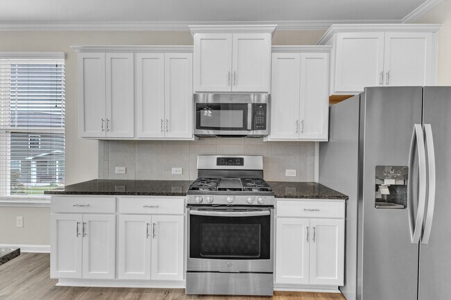 Building Photo - 4701 Kia Dr