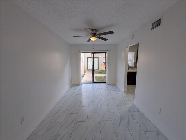 Building Photo - 2456 NW 52nd Ave