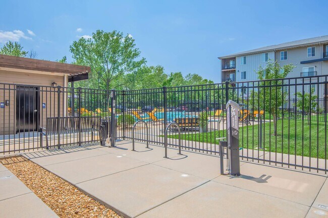 Building Photo - 2621 S Jefferson Ave