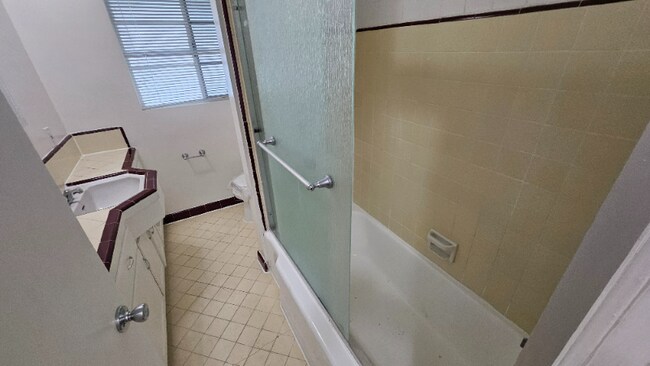 Building Photo - 4221 Los Feliz Blvd