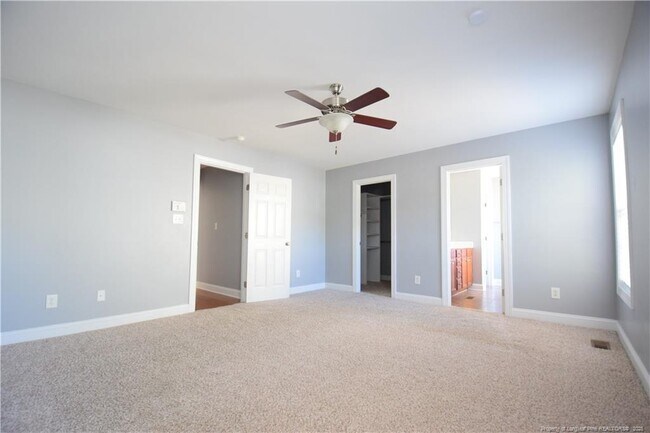 Building Photo - 611 Orchard Falls Dr