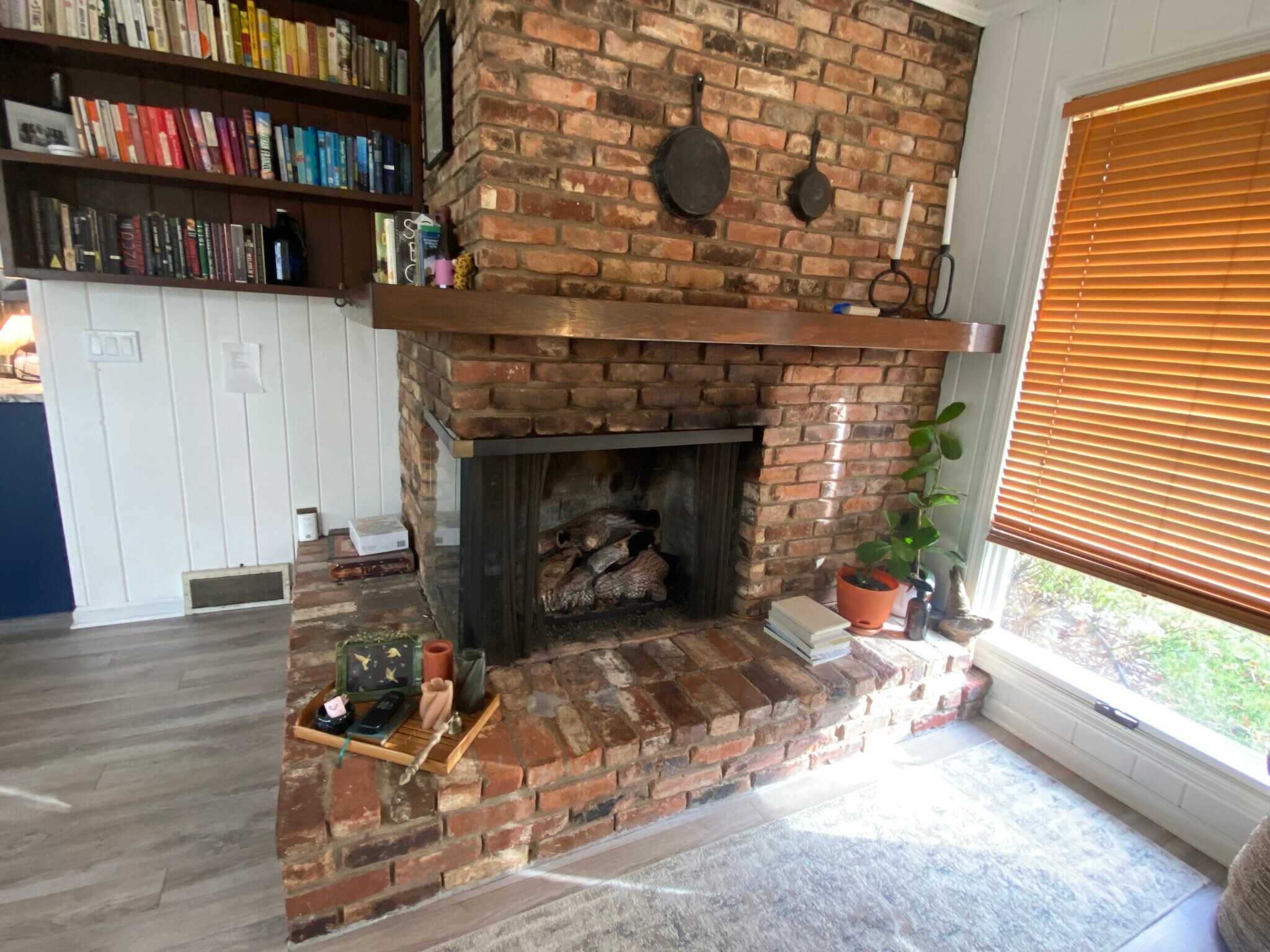 Building Photo - 711 Oak Terrace Ln