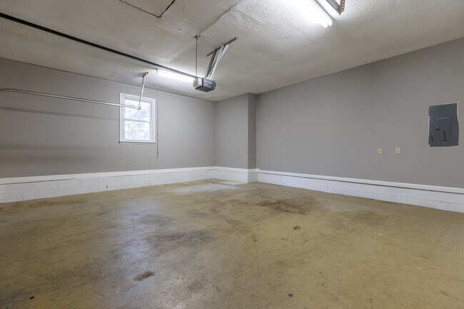 Building Photo - 123 Timberland Trce