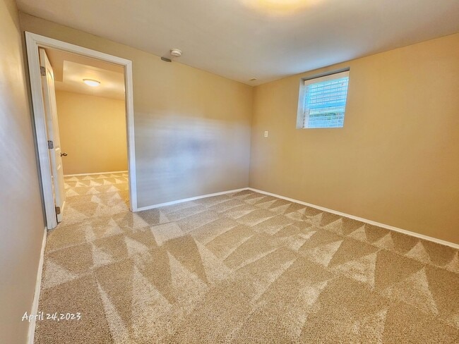 Building Photo - Charming 4 bed 1.75 Bath Home in Ravenna