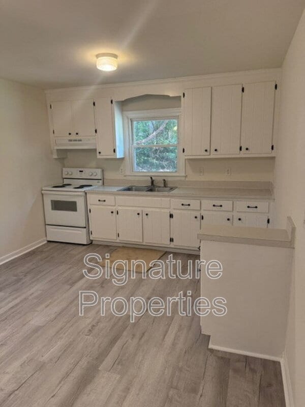 Building Photo - 5054 Glen Tara Dr