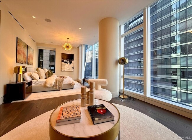Building Photo - 20 W 53rd St