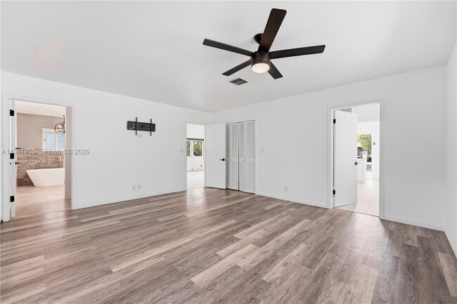 Building Photo - 401 Coconut Isle Dr