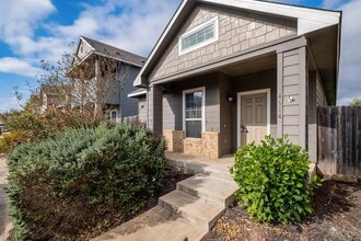 Building Photo - 4614 Esper Ln