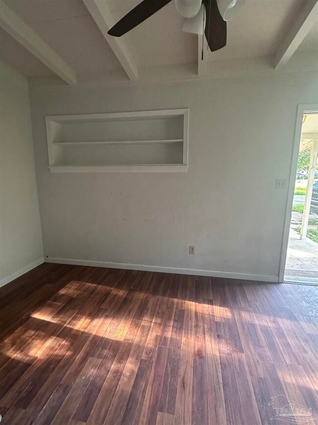 Building Photo - 226 Emerald Ave