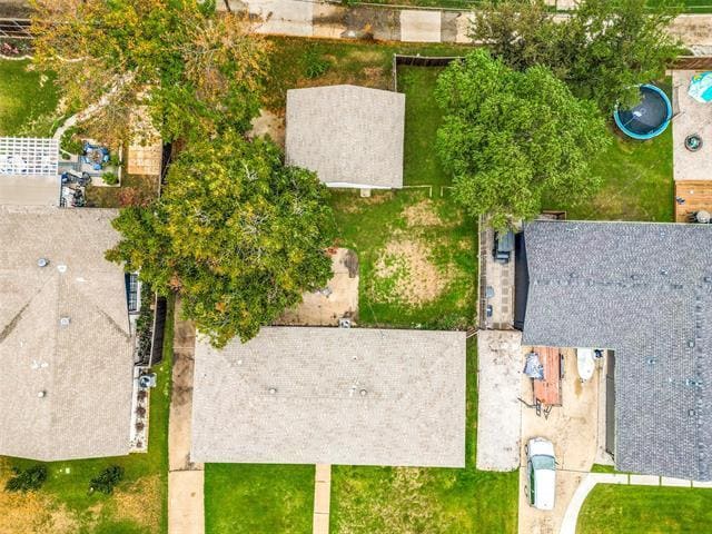 Building Photo - 3517 Woodleigh Dr