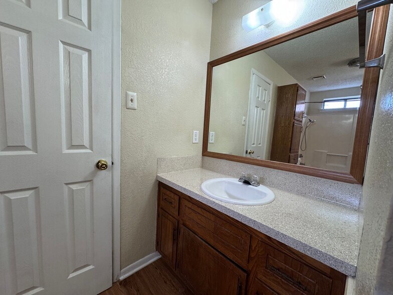 Building Photo - 3407 Victoria Cir