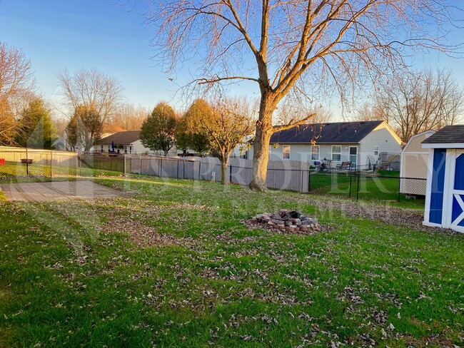 Building Photo - COMING SOON! Wonderful 3 Bedroom 2 Bathroo...