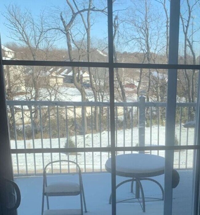 Building Photo - $1,445 | 1 Bedroom, 1 Bathroom Condo | No Pets* | Available for Immediate Move In!