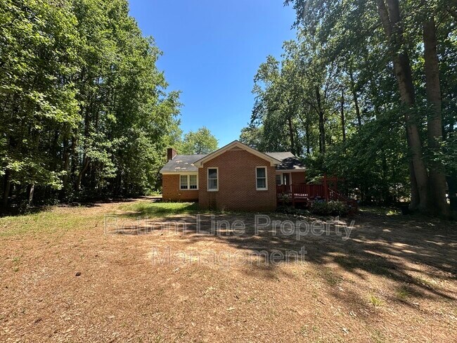 Building Photo - 1578 Trailwood Dr