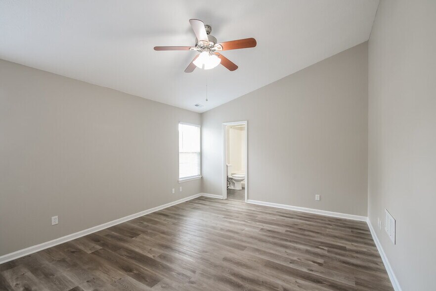 Building Photo - 981 Ariel Way