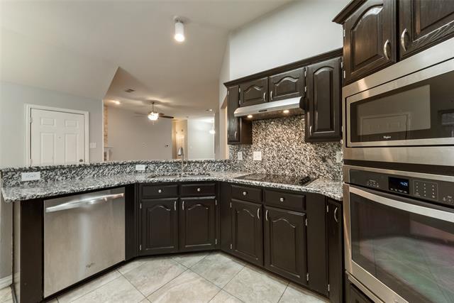 Building Photo - 1152 San Saba Dr
