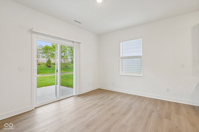 Building Photo - 15274 Farrington Rd