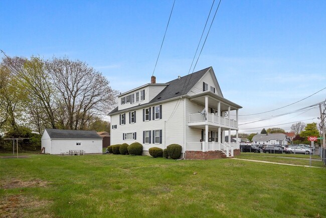 Building Photo - 84 Margin St