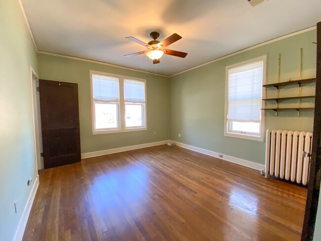 Building Photo - 3 bed, 1.5 bath unit in Midtown Memphis