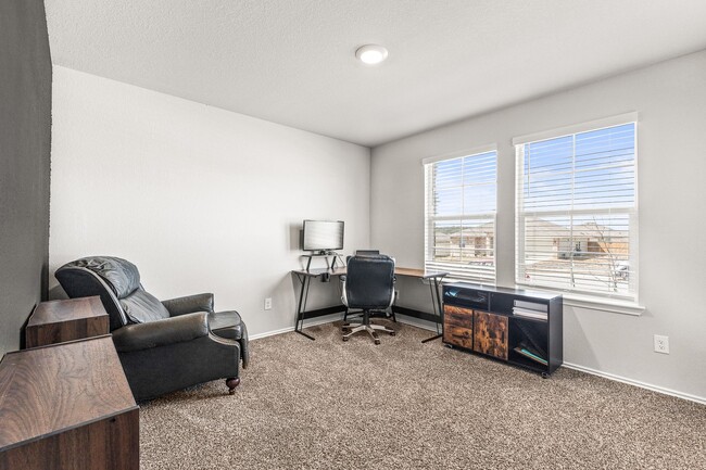 Building Photo - 4906 Karen Grn Dr