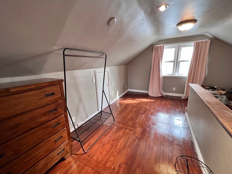 Upper Level Bedroom 4 - 221 7th Ave N
