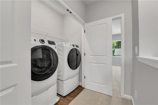 Building Photo - 644 Devon Aly