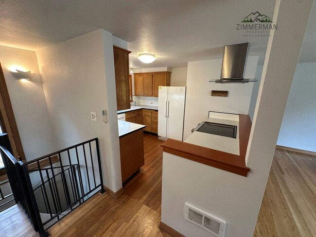 Building Photo - Charming 2 bed 2 bath home in Eugene