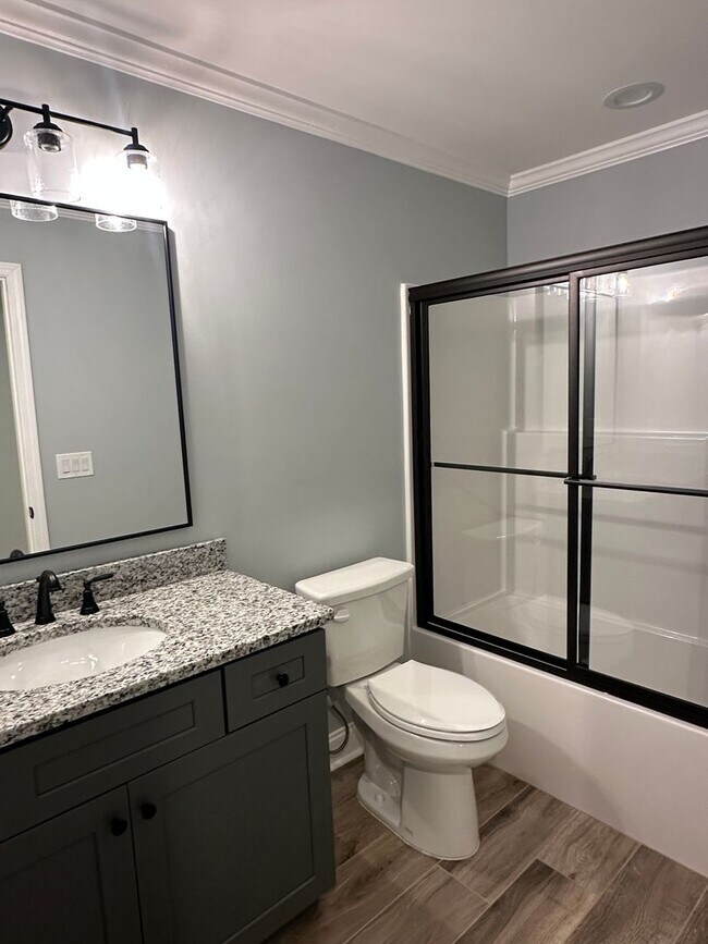 Building Photo - New 3 Bedroom Home in 30506!