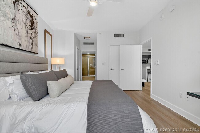 Building Photo - 550 Okeechobee Blvd