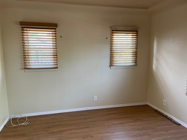 Building Photo - 9064 Mission Dr