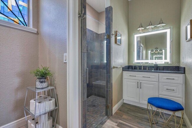 Building Photo - 16545 Majestic Ct