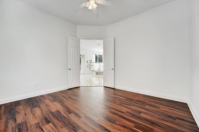 Building Photo - 1774 Annandale Cir