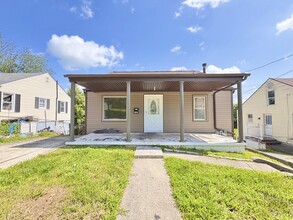 Building Photo - 107 N Robbins Ct
