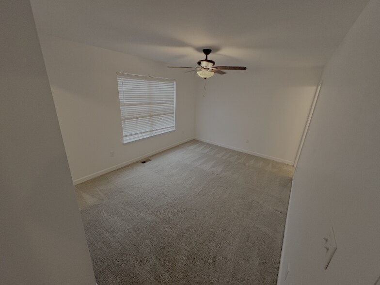 Building Photo - 2812 Church St