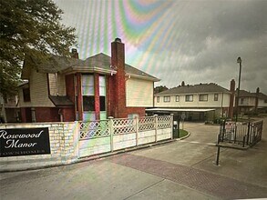 Building Photo - 13620 Rosewood St